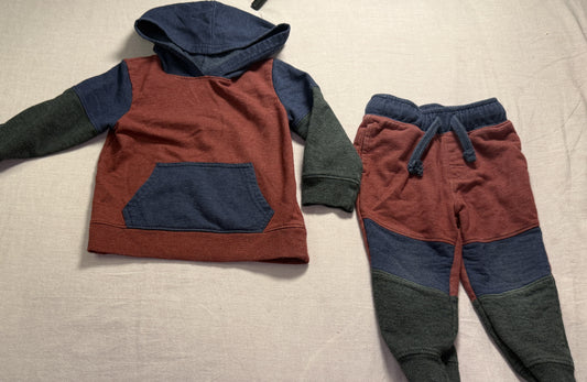 #103 Boys 18m Cat and Jack Sweatsuit