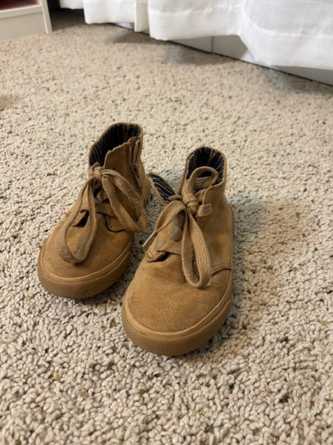 #210 Boys Brown Suede Boots Carters Size 6