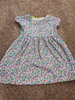#73 girls floral dress, size 6/7 mini Boden