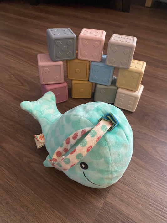 Seller 37 Whale soother and silicone locks