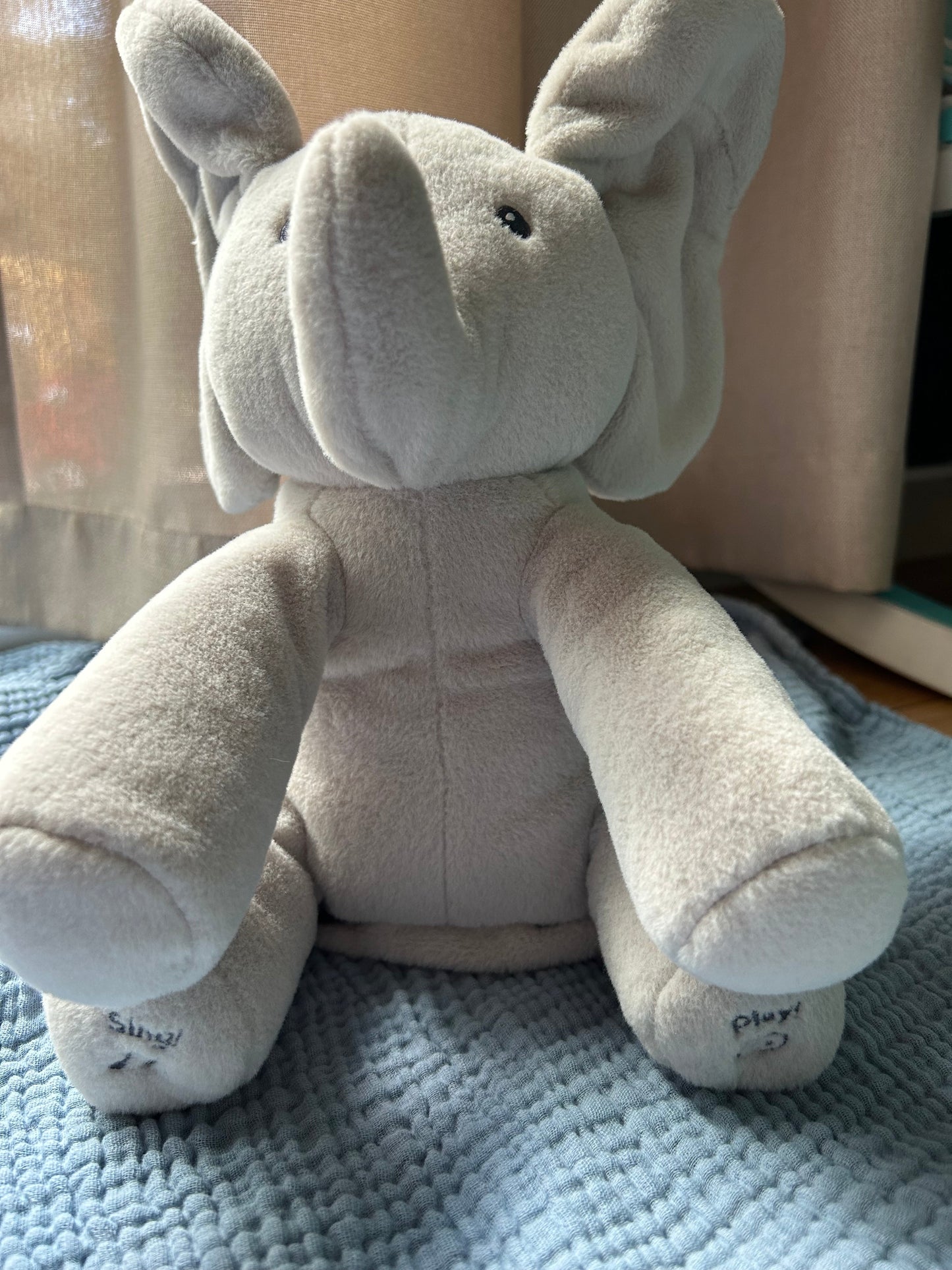 Seller 128 - REDUCED Gund Animated Flappy the Elephant
