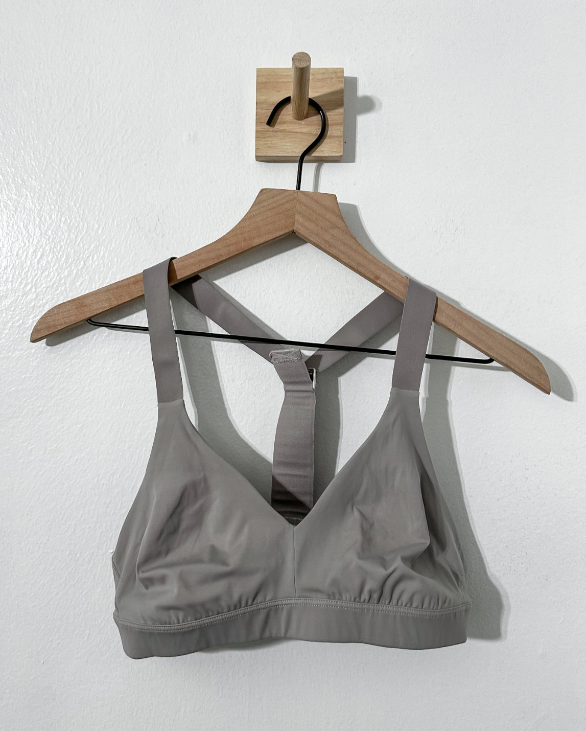 #111 Athleta Pyramid Sports Bra Silver Grey Size Small Activewear