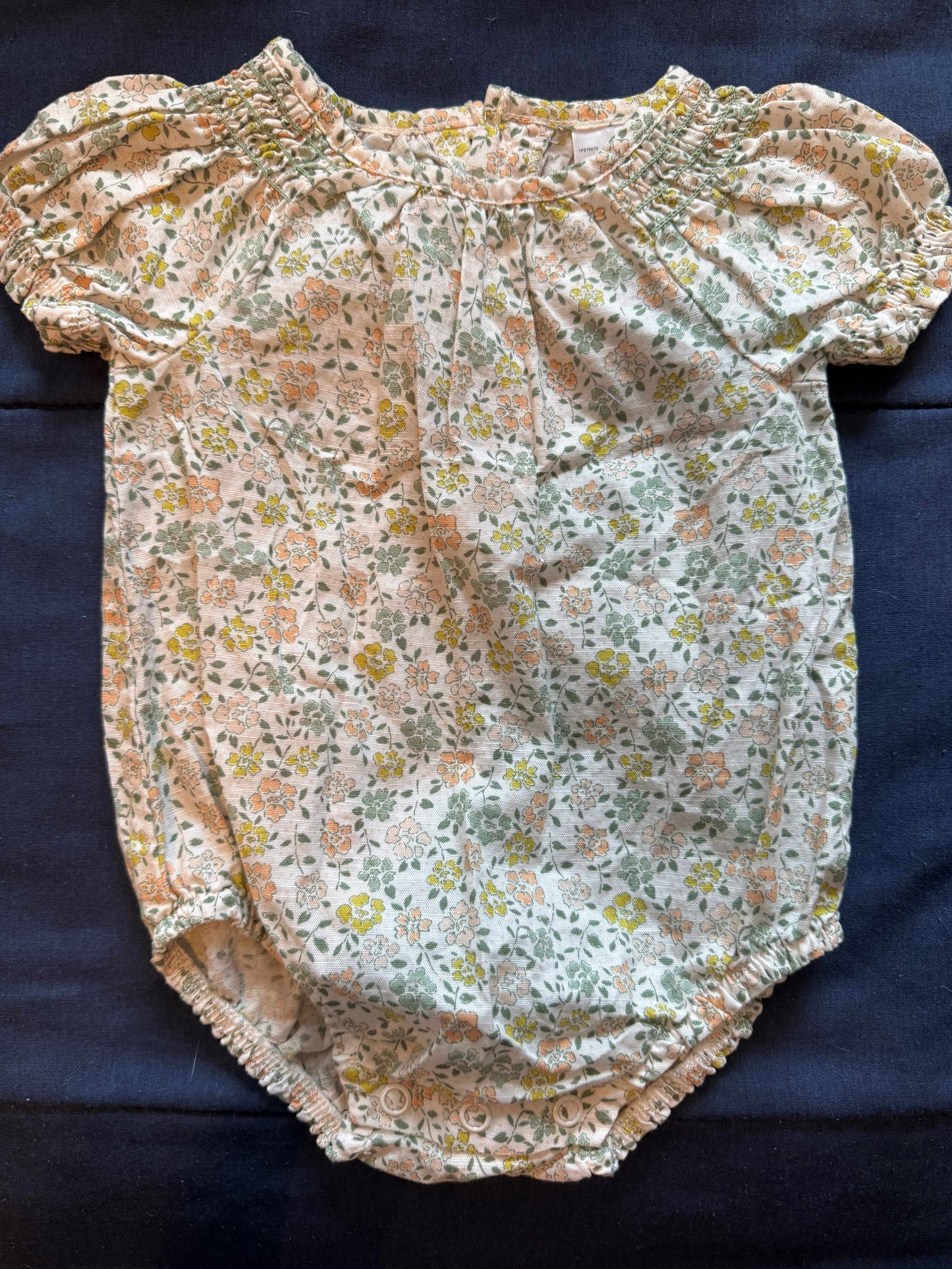 SELLER #6 3M Short Sleeve Carters Green Flowers