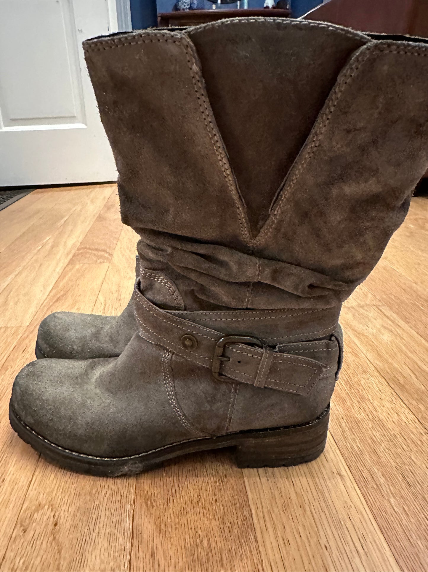 Clarks Boots size 6.5