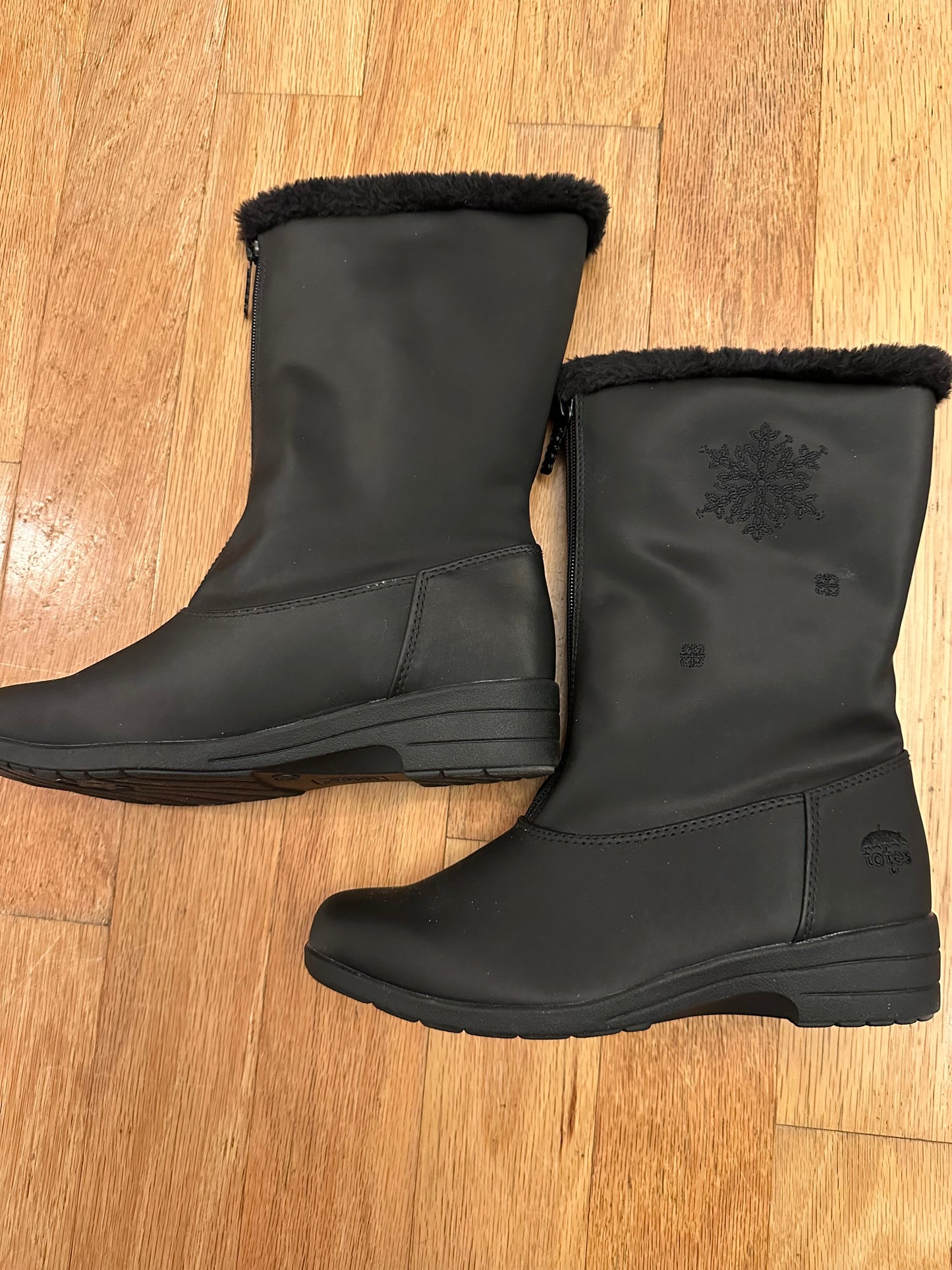 Totes Waterproof Boots size 7