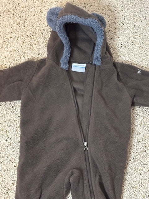 #210 Columbia Baby Boy Warm Sleeper, size 3-6 months, great condition