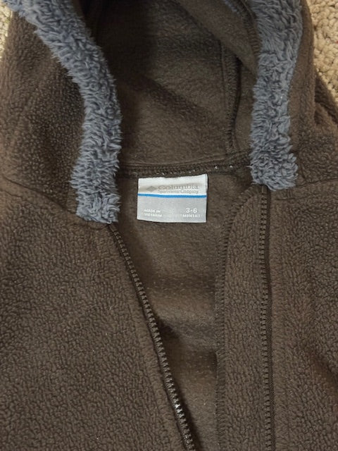 #210 Columbia Baby Boy Warm Sleeper, size 3-6 months, great condition
