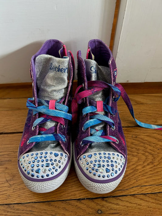 136 EUC Jeweled Sketcher High Tops Size 2