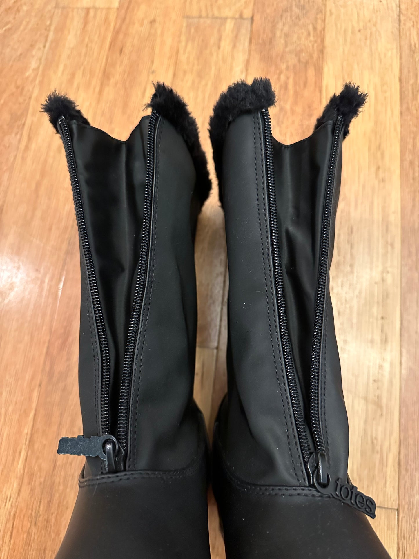 Totes Waterproof Boots size 7