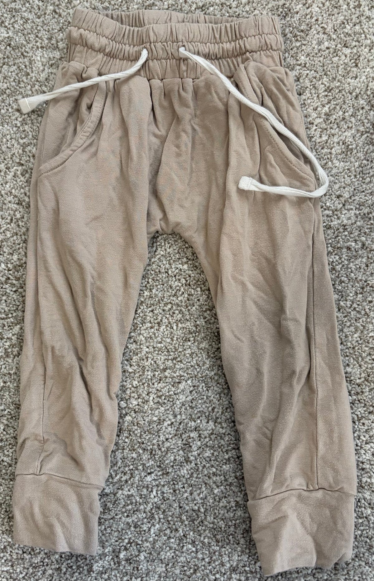 Seller #178 12-18m 2 piece set (long sleeve/pants)