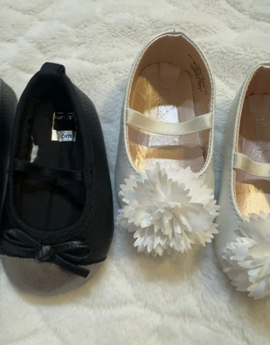 #53 baby girl shoes size 3-6M set of 2