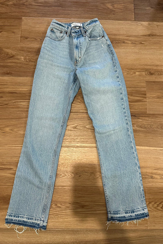 #161 Women’s Abercrombie Size 24 90’s Straight Ultra High Rise Jeans(Reduced!)