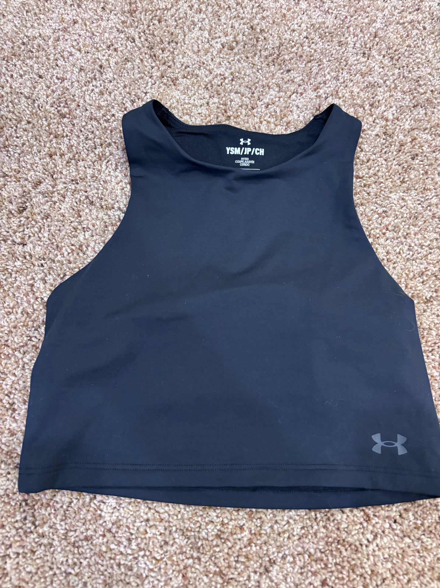 #73 girls crop top, black, under armour , size YS