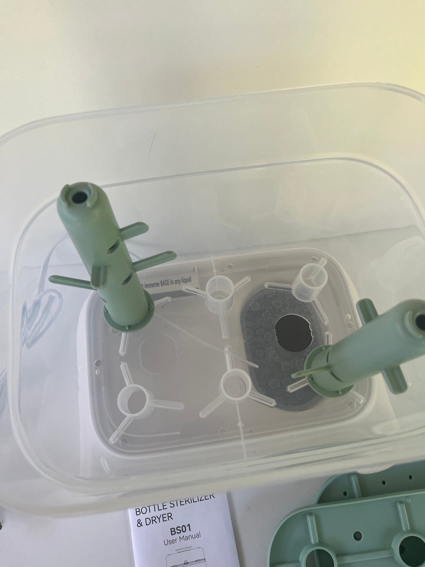 PPU 45241 - Momcozy Bottle Sterilizer and dryer