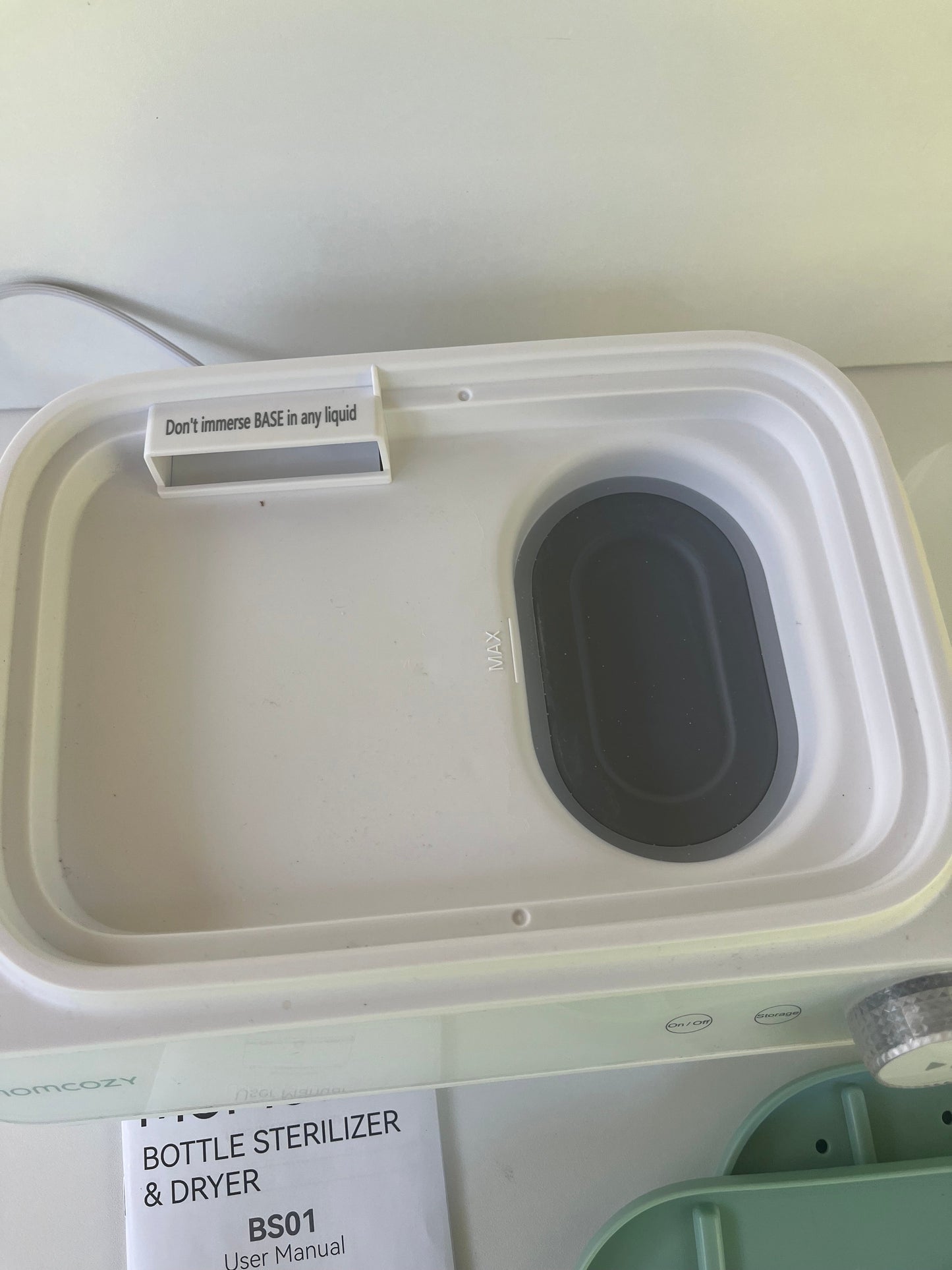 PPU 45241 - Momcozy Bottle Sterilizer and dryer