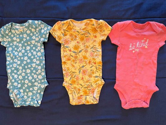 SELLER #6 Carters Newborn (3) Short Sleeve