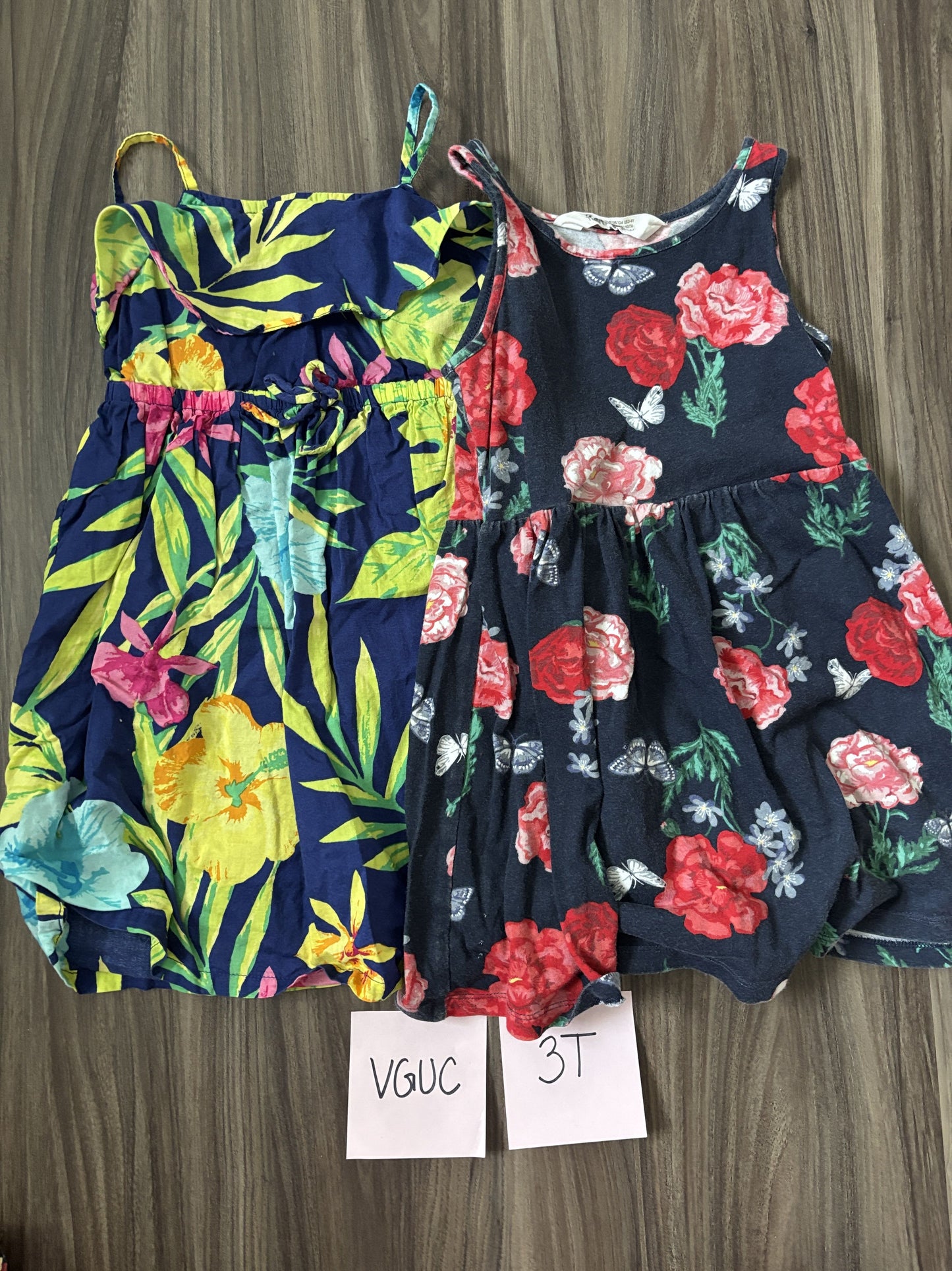 #77 - 3T VGUC 2 pack tank dresses (floral)
