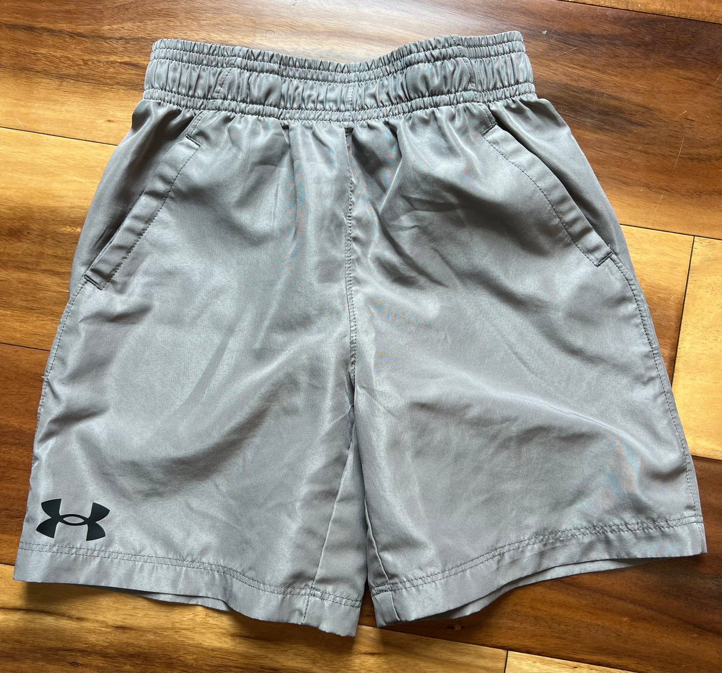 Seller #72 Boys size 4 Under Armour UA Gray Athletic Shorts - VGUC