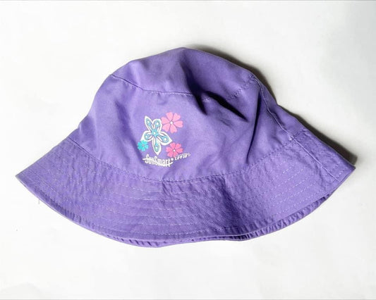Purple girls Sunsmart sun hat (UPF 50) new without tags. No size listed but would fit 2-4yr best.