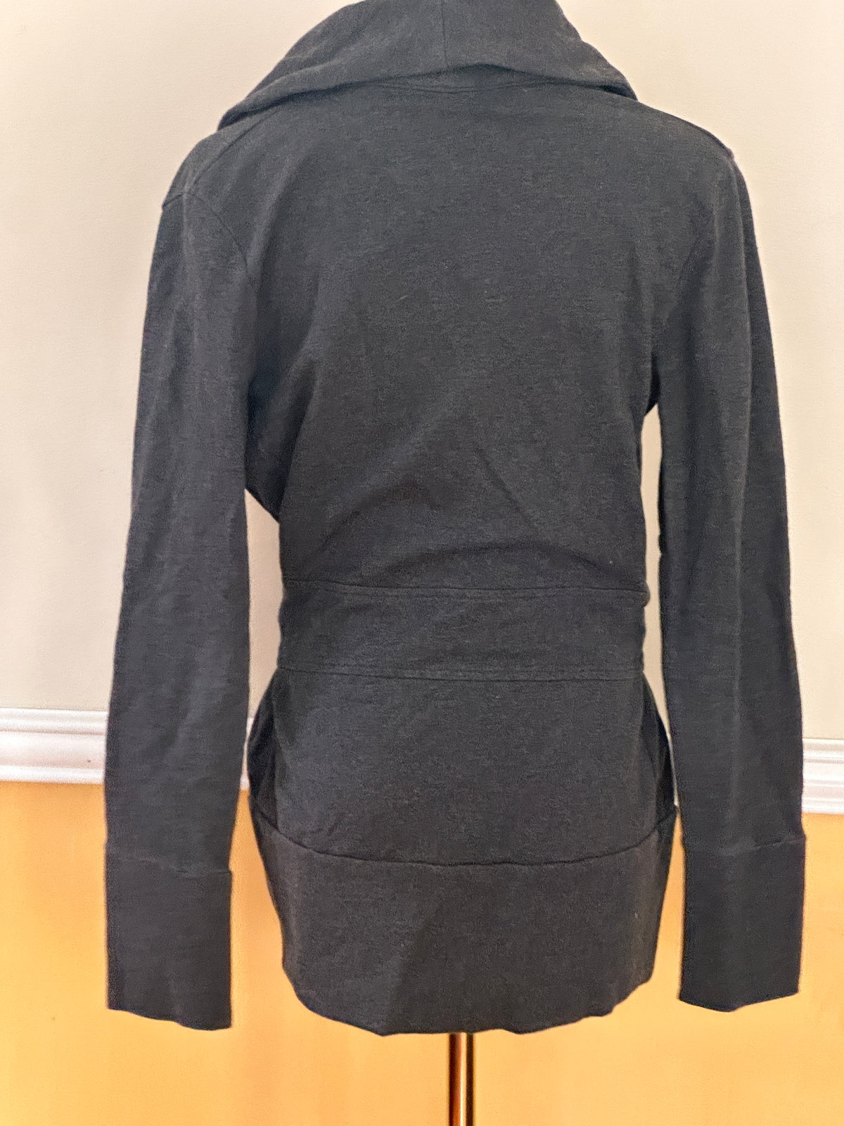 #163 North Face Belted Gray Cardigan - Women's S - EUC