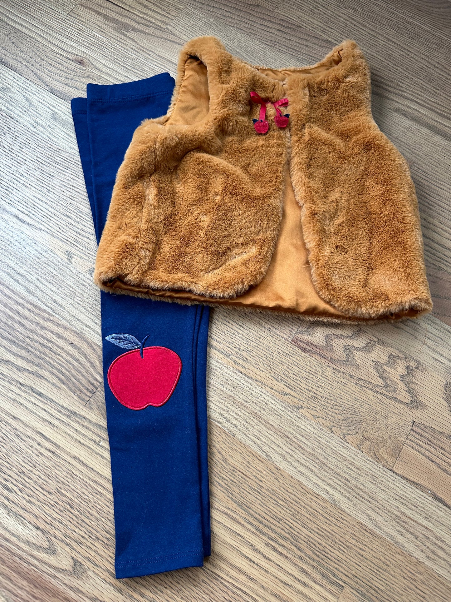 Tahari Apple Vest & Pants Set- 4T