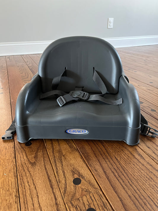 #173 Graco Toddler Adjustable Booster Seat