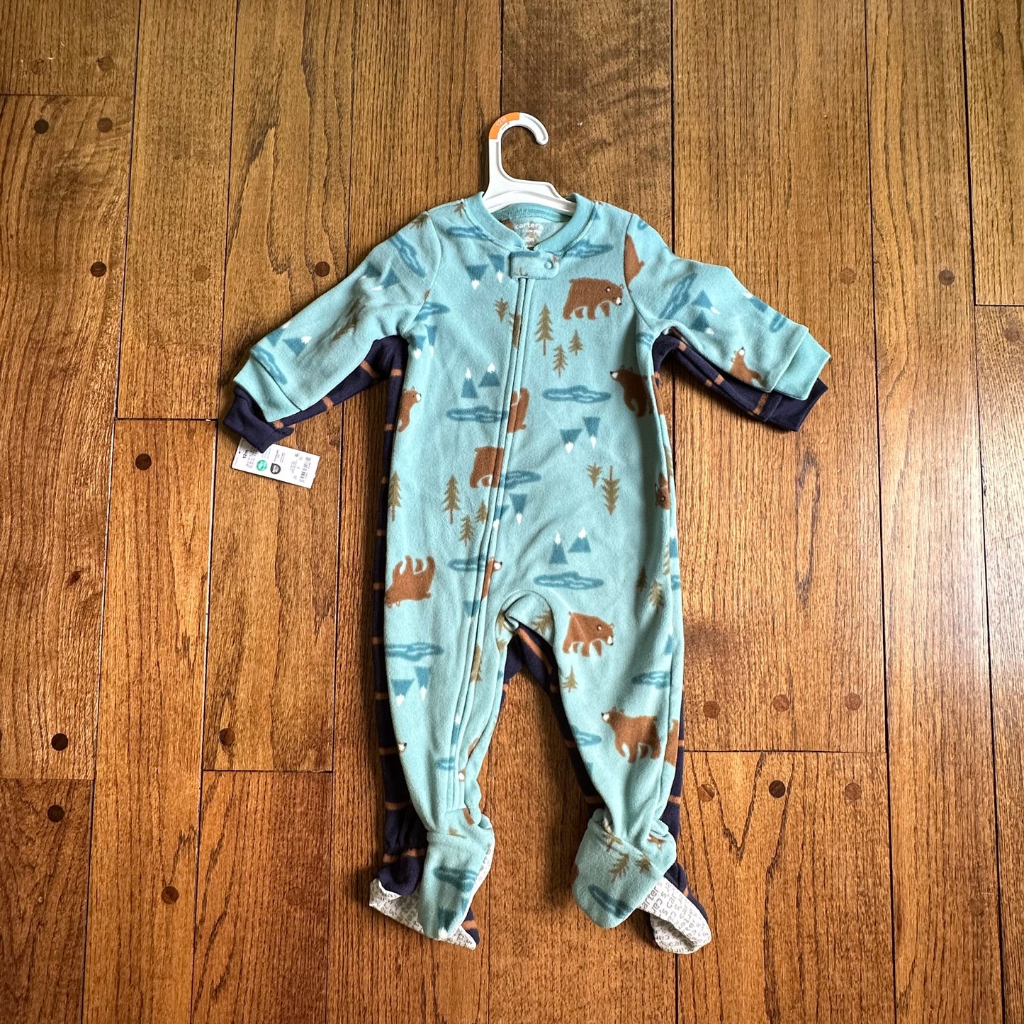 #95 NWT Boys Carters Set of 2 Fleece Sleepers, Teal and Navy Bear / Woodland theme, size 12 months