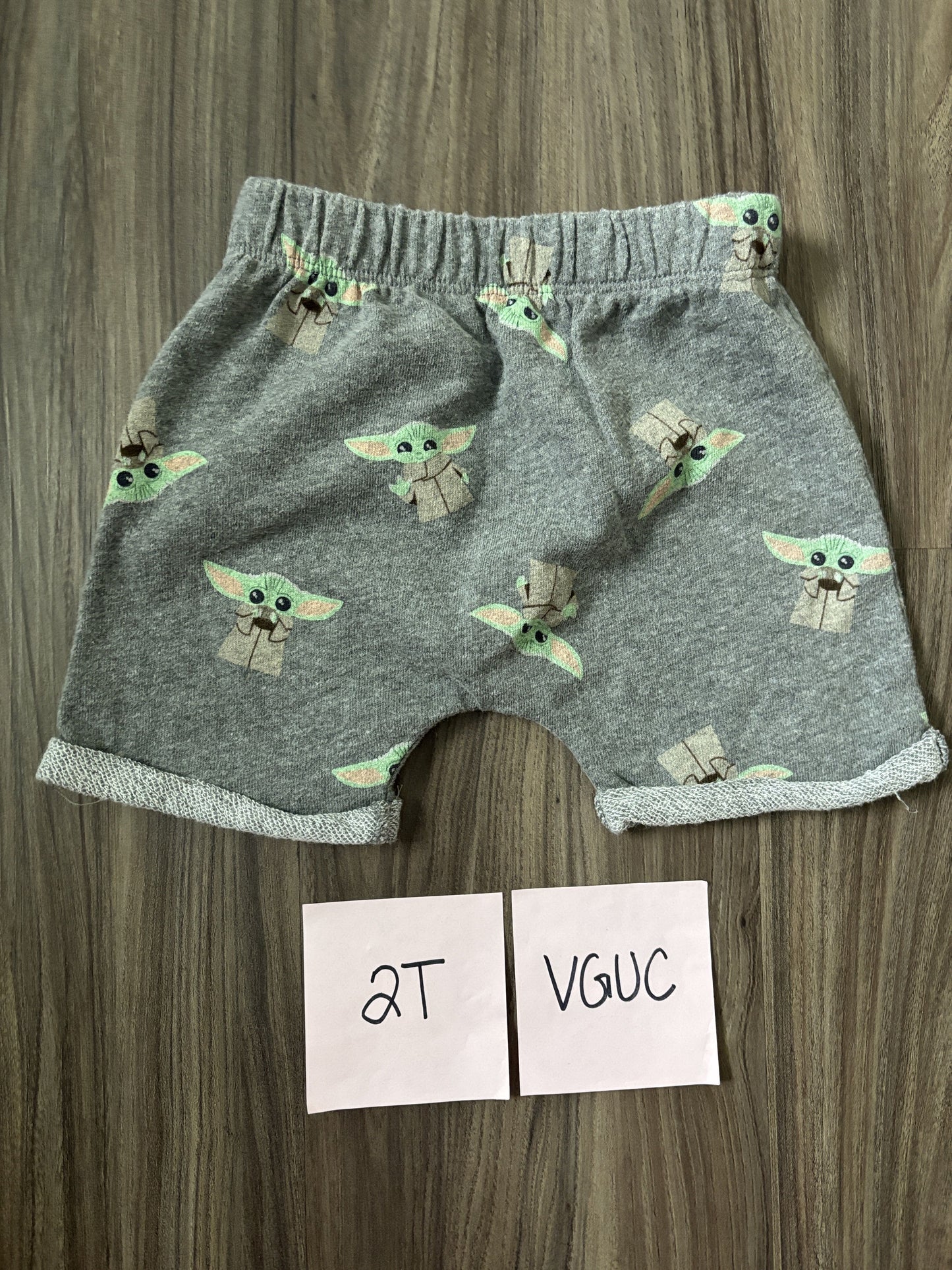 #77 - 2T VGUC Baby Yoda Grey Shorts