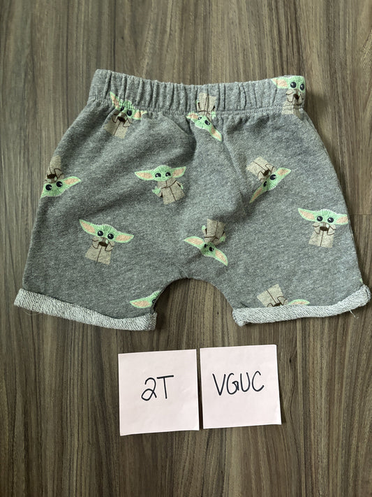 #77 - 2T VGUC Baby Yoda Grey Shorts
