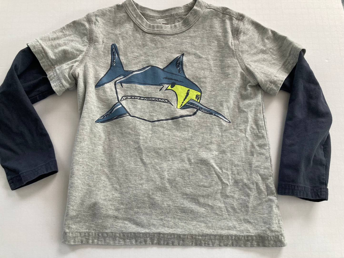 #91 boys' size 7 Tea Collection faux layered long sleeve t-shirt w shark VGUC