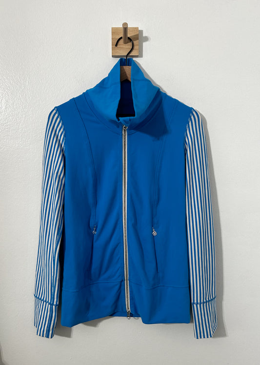 #111 Lululemon Daily Yoga Jacket Women's Size 6 Beaming Blue Striped Activewear