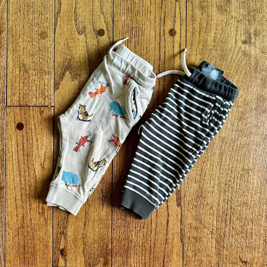#95 EUC Boys H&M Set of 2 Joggers, Tan Animals and Gray Striped, size 9 months