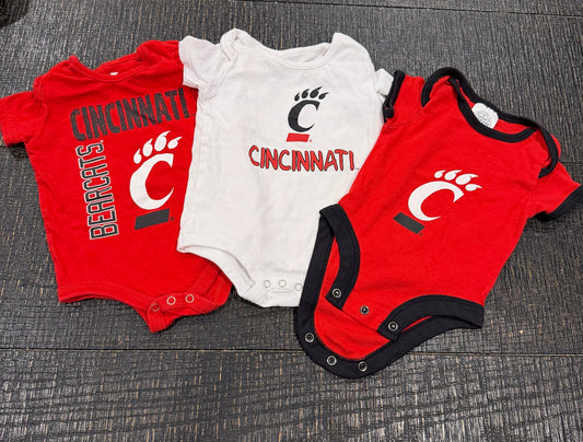 #66 Cincinnati Bearcat 0-3M Onesie Bundle (3)