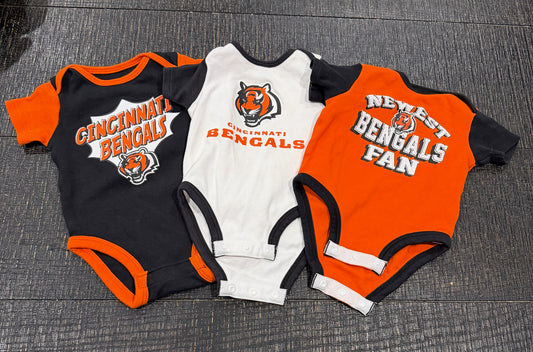 #66 Cincinnati Bengals 0-3M Onesie Bundle (3)