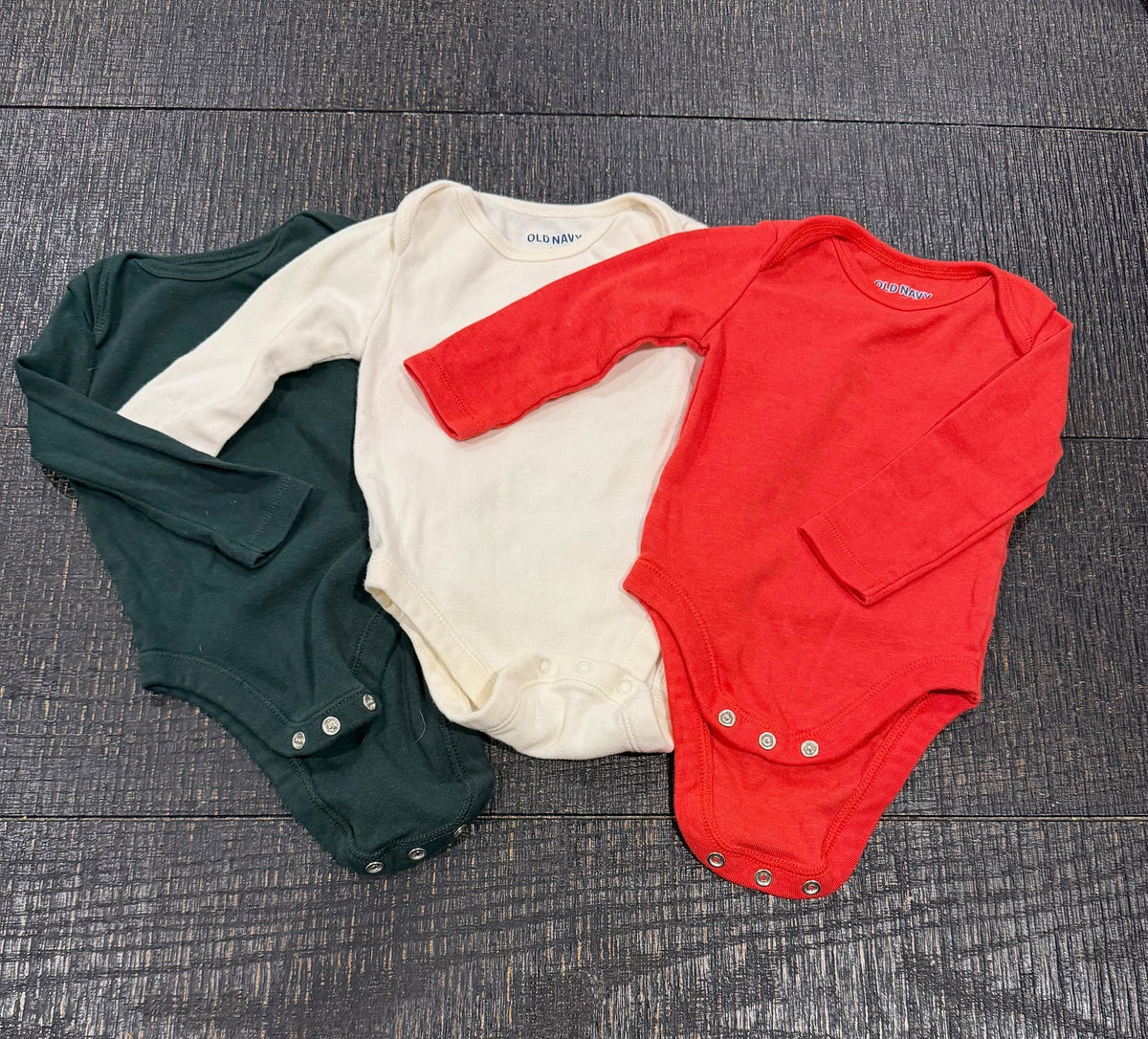 #66 Old Navy Boys 3-6M Long Sleeve Onesie Bundle (3)