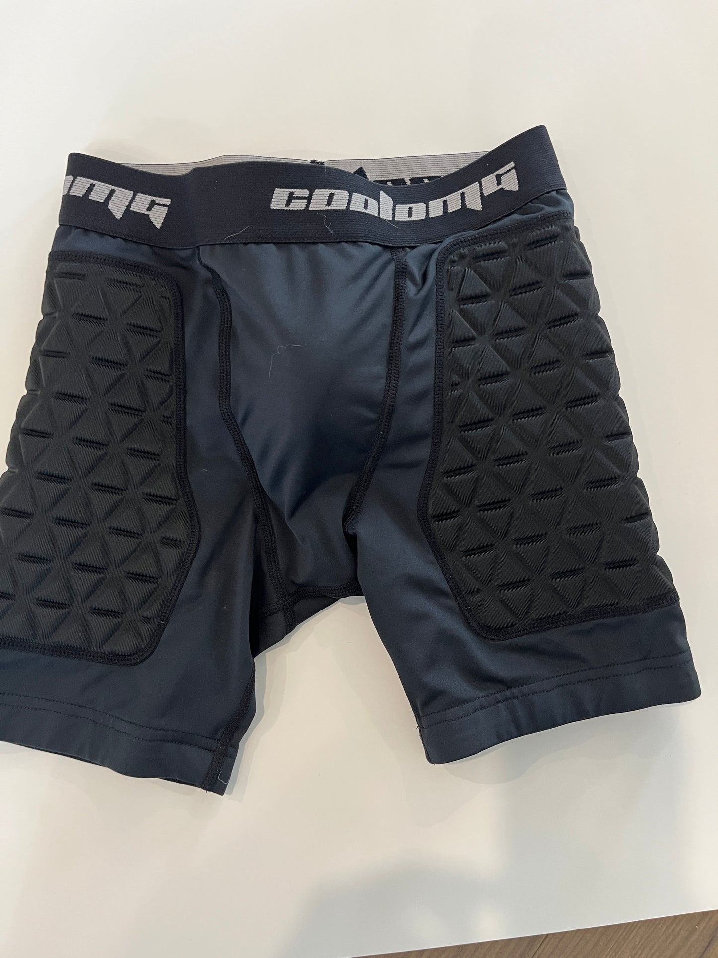 137 Black padded sliding shorts for youth Boys size S, includes cup, no holes, EUC