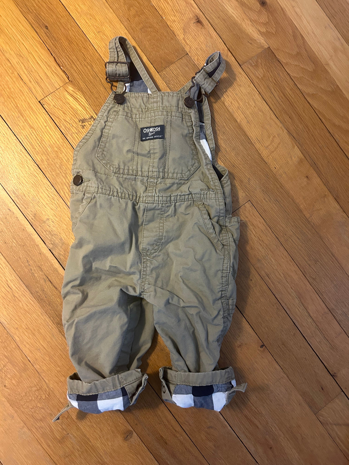 Seller 128 - Boys 9-12M OshKosh B'Gosh Khaki Overalls