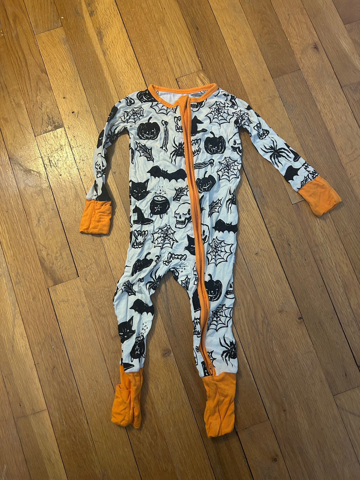 Seller 128 - Little Sleepies Halloween 6-12M Zippie