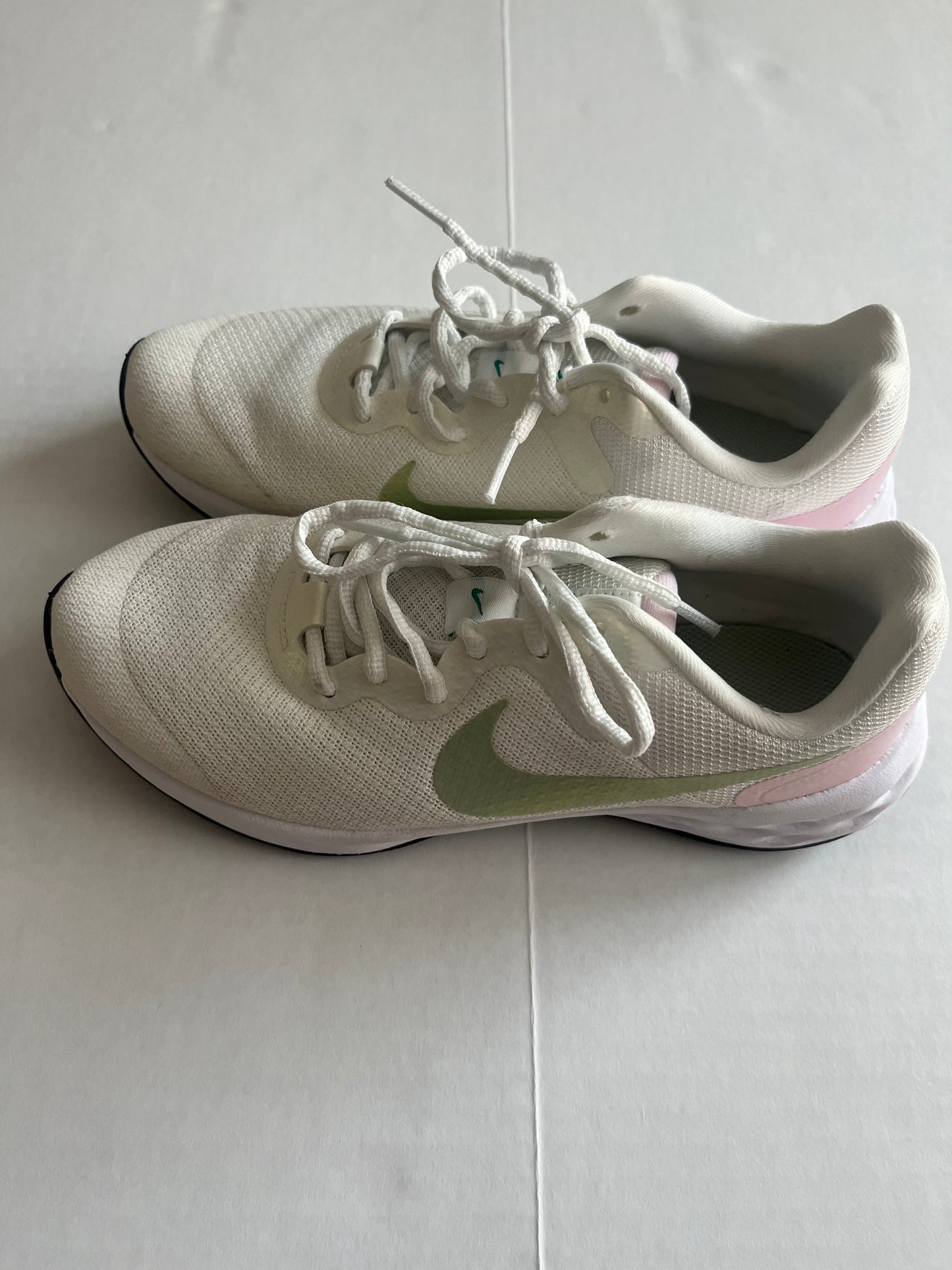 Seller 148 Nike girls tennis shoes size 4.5 youth EUC. REDUCED!