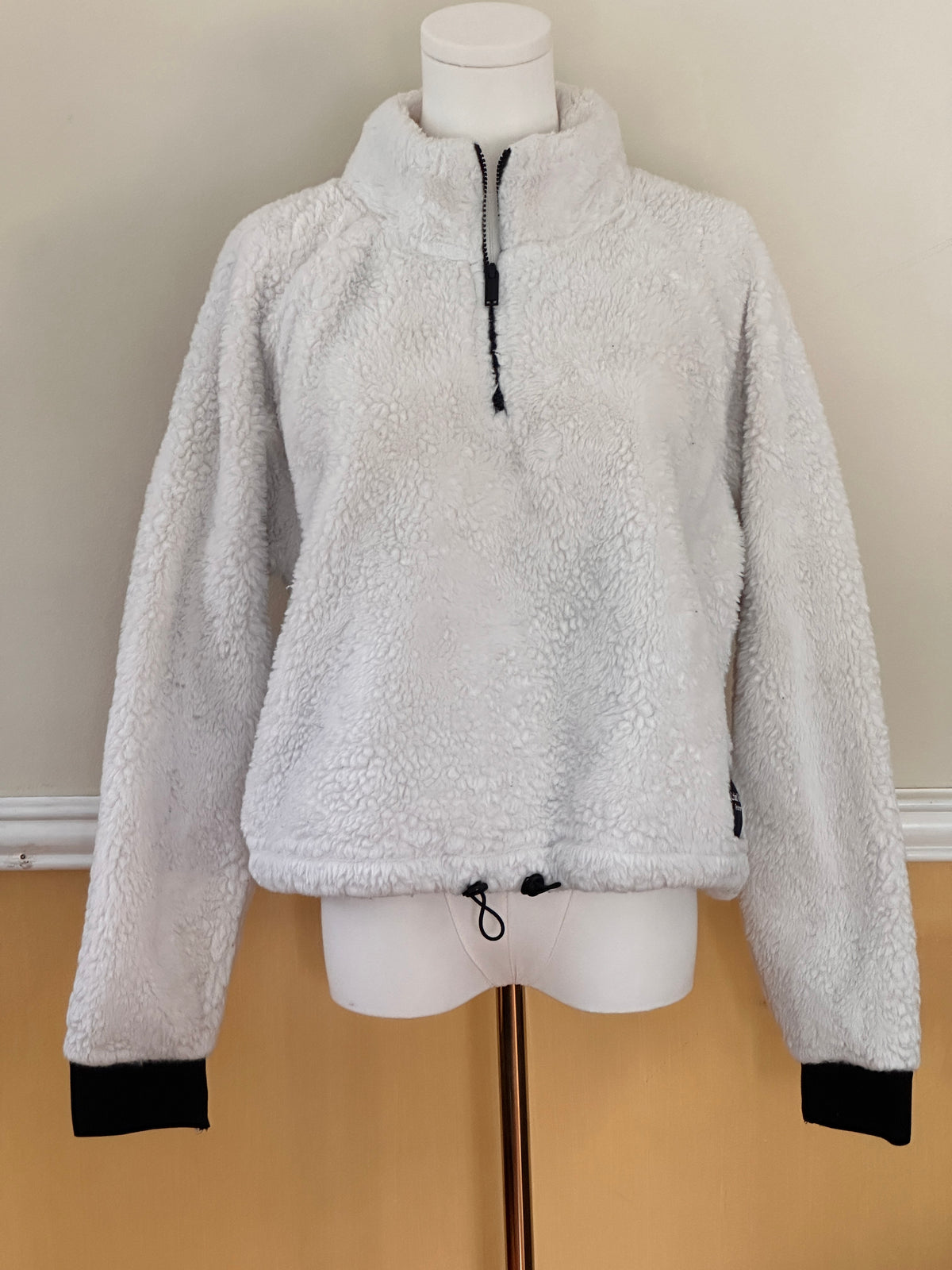 #163 Calvin Klein Cropped Sherpa Fleece Sweatshirt - Women's XL - EUC