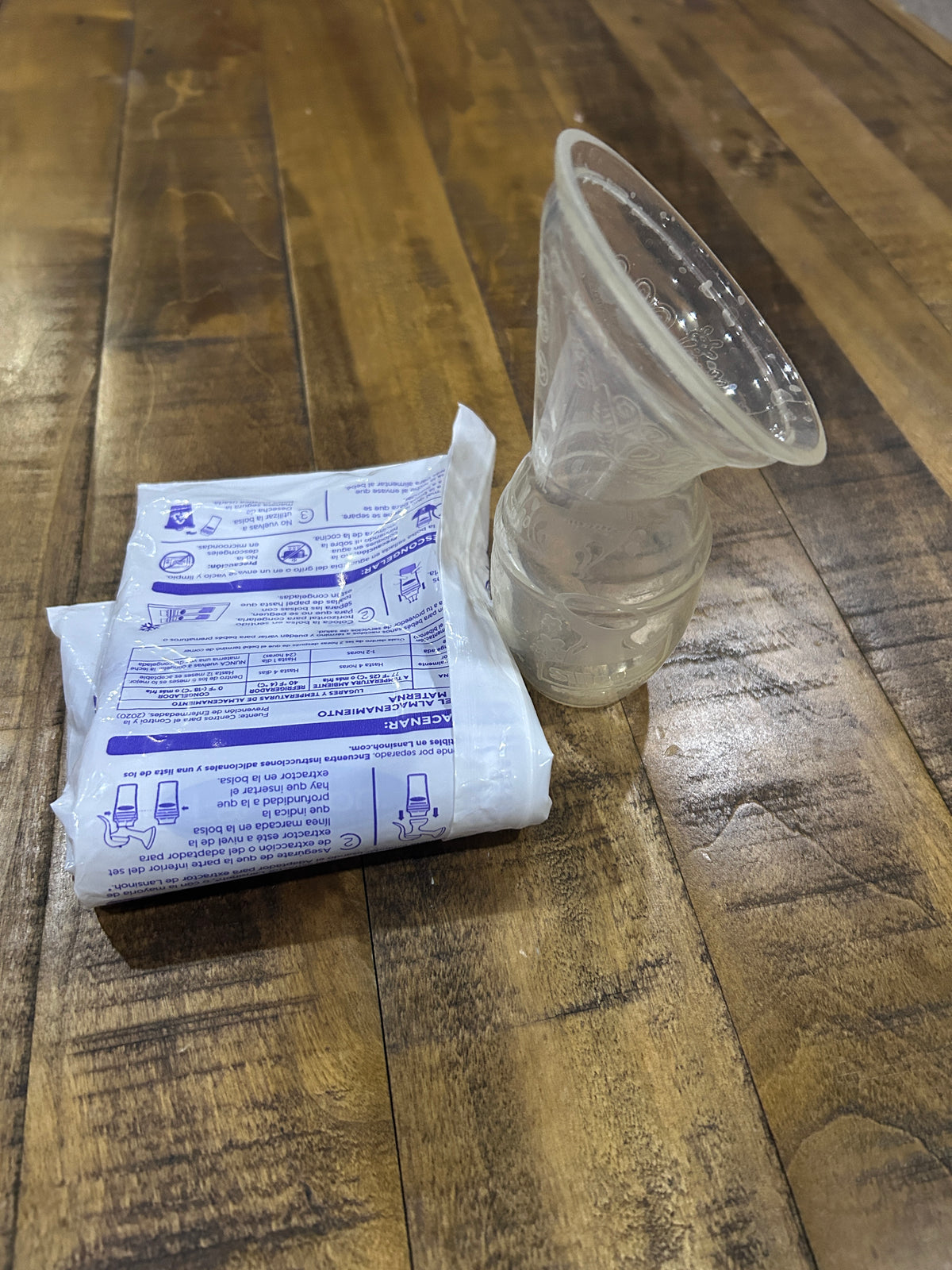 Seller #5 - Haakaa Manual Breast Pump and Milk Storage Bags