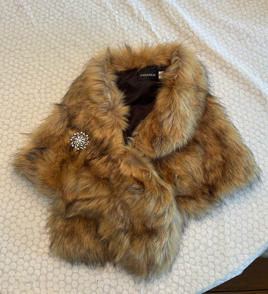 136 NWT Faux Fur Wrap