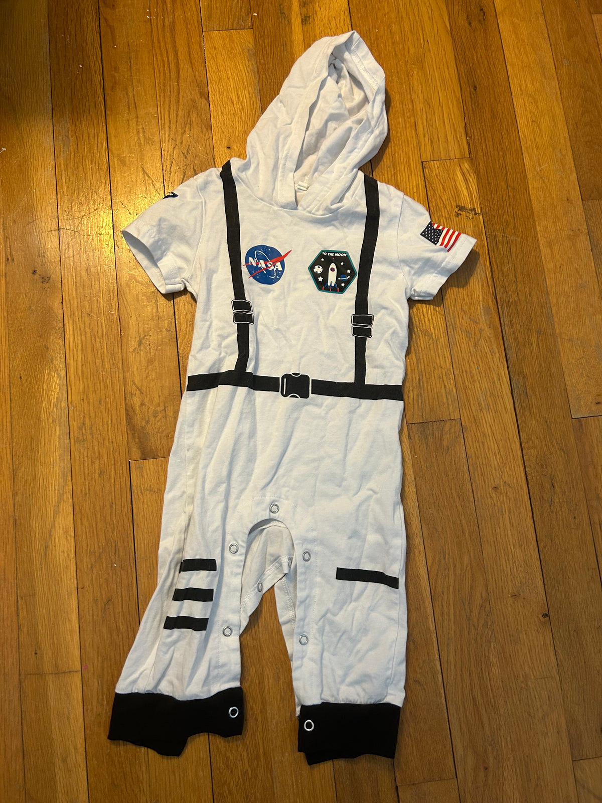 Seller 128 - Toddler Astronaut Costume 18M
