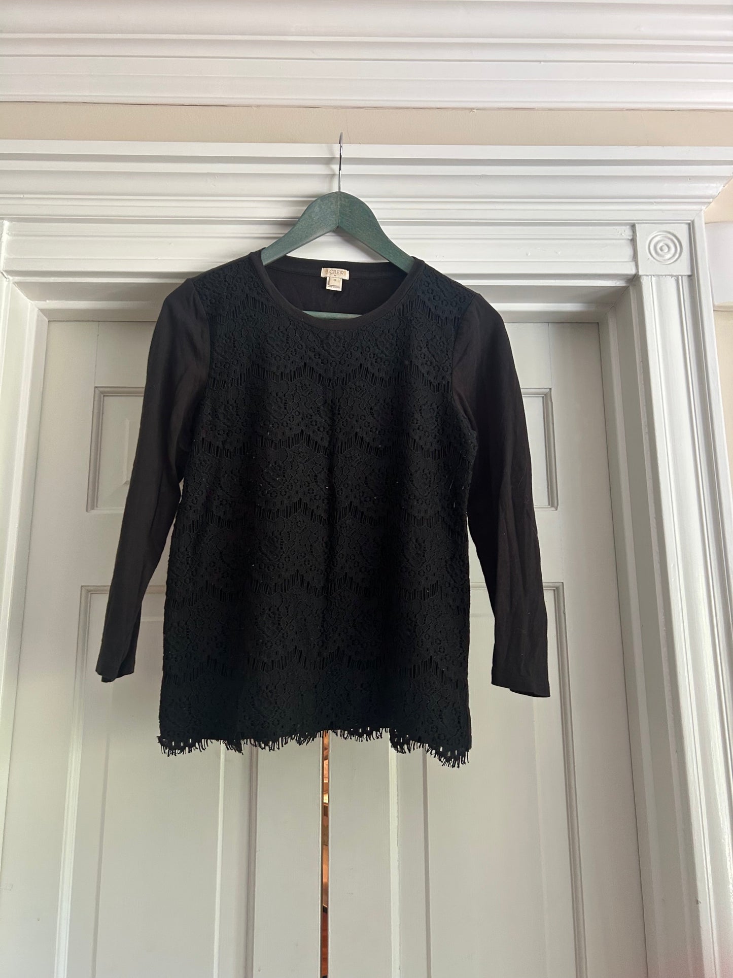 136 EUC Black shirt with lace details jcrew xs