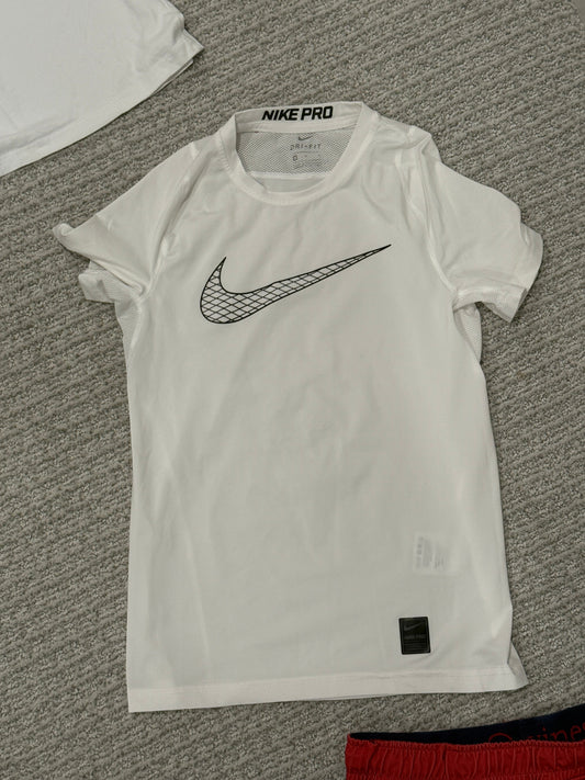 #120 Nike Pro Performance boys shirt Size Medium EUC