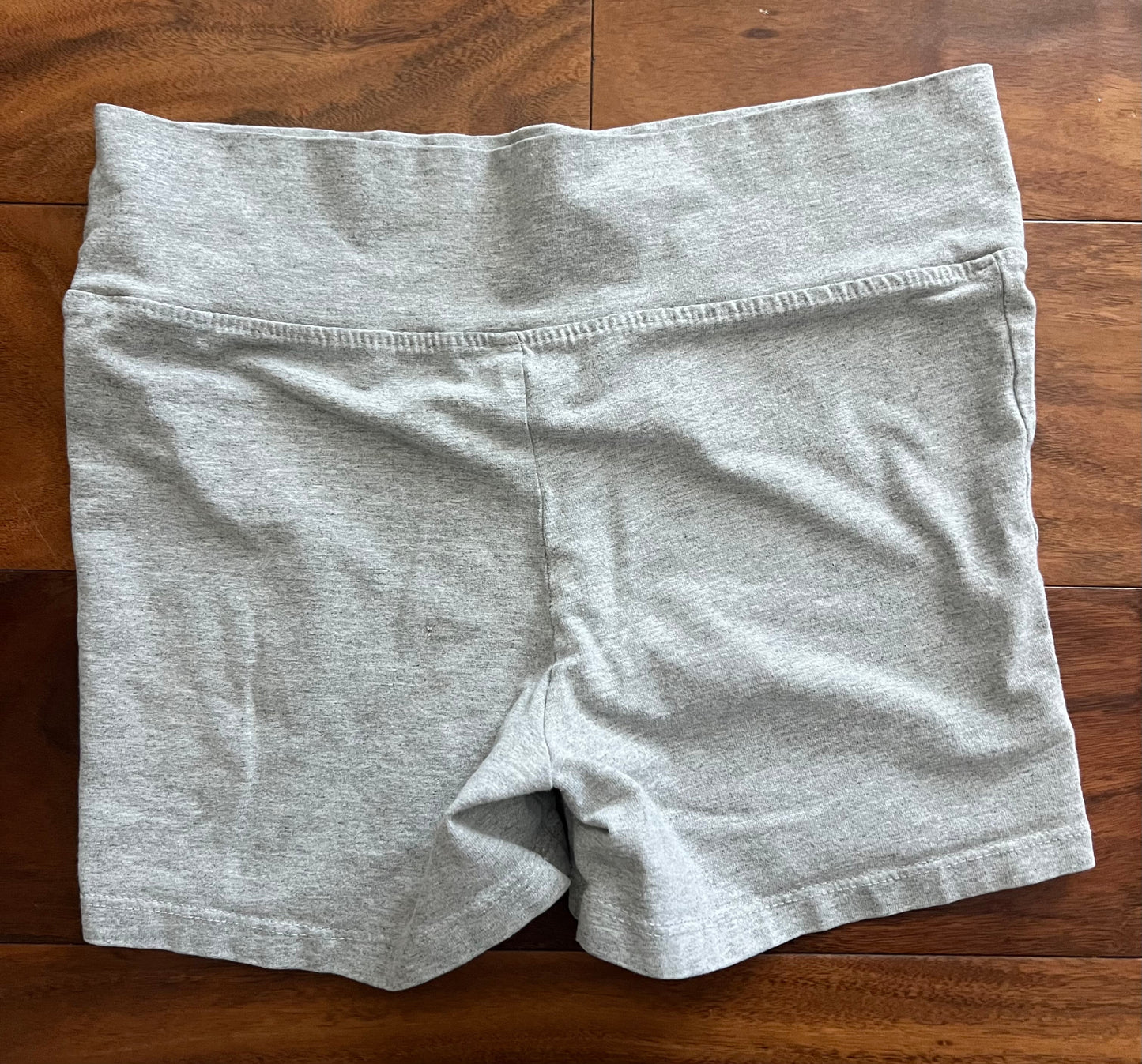 Seller #72 Girls 7/8 M Gray shorts - GUC