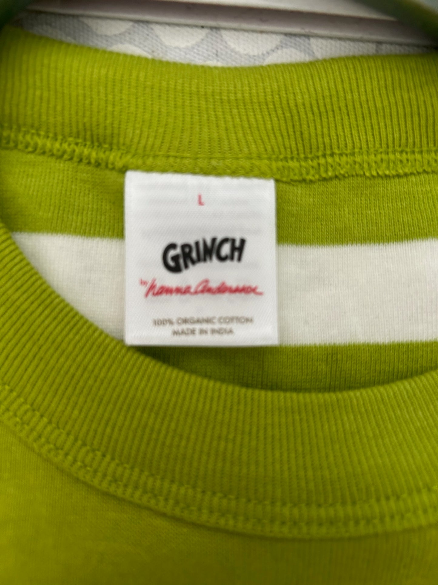 136 NWOT Grinch PJ Shirr Hanna Anderson L