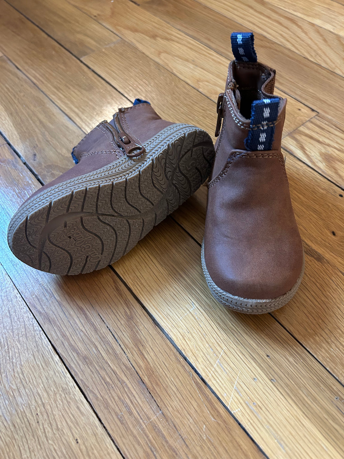 Seller 128 - Cat & Jack Boys Size 5 Toddler Boots