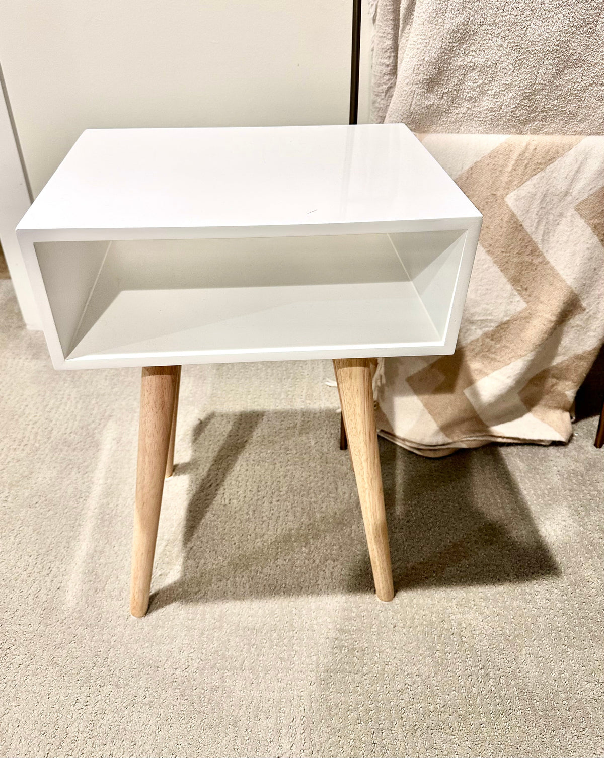 #98- Nightstand- PPU ONLY! 45242