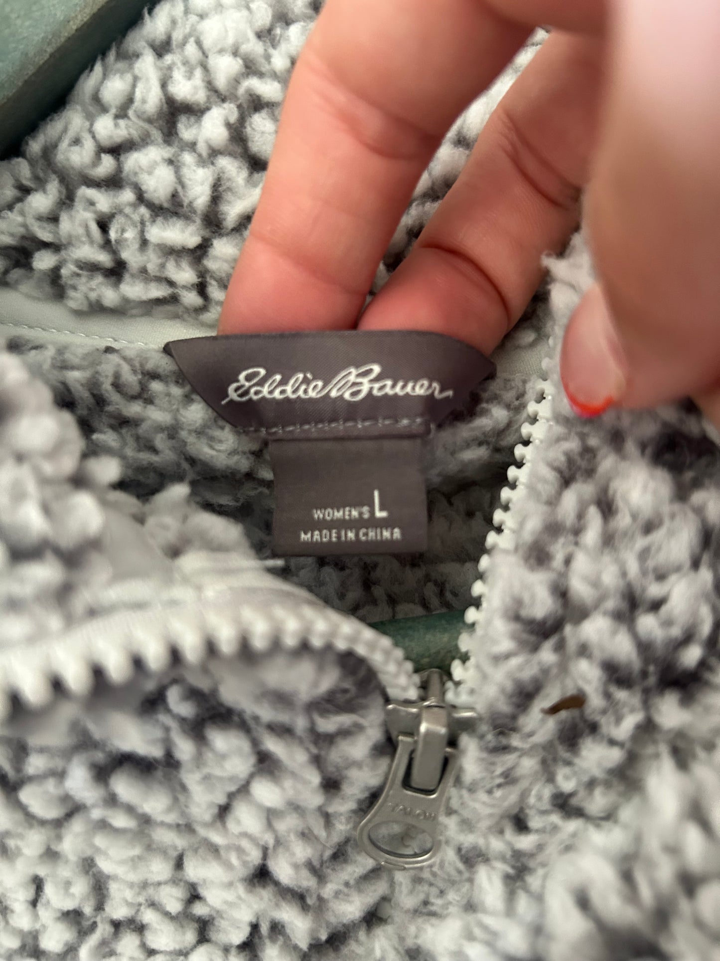 136 NWOT women’s Eddie Bauer fleece size L